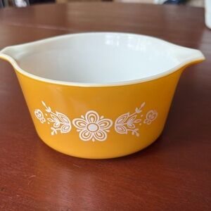 Vintage Pyrex Butterfly and Flower Flower White on Gold Casserole Dish